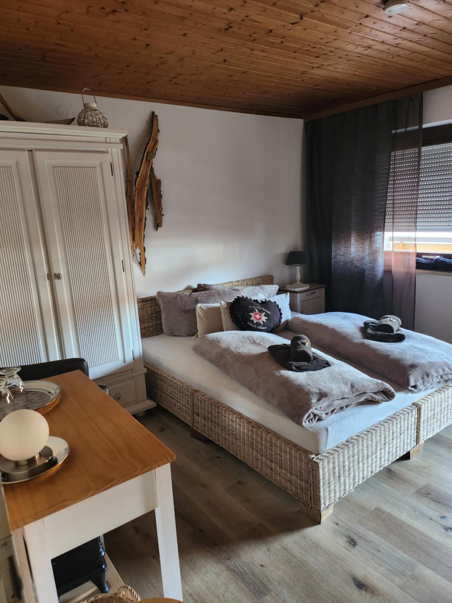Gaestehaus Susanne オーバーシュタウフェン エクステリア 写真
