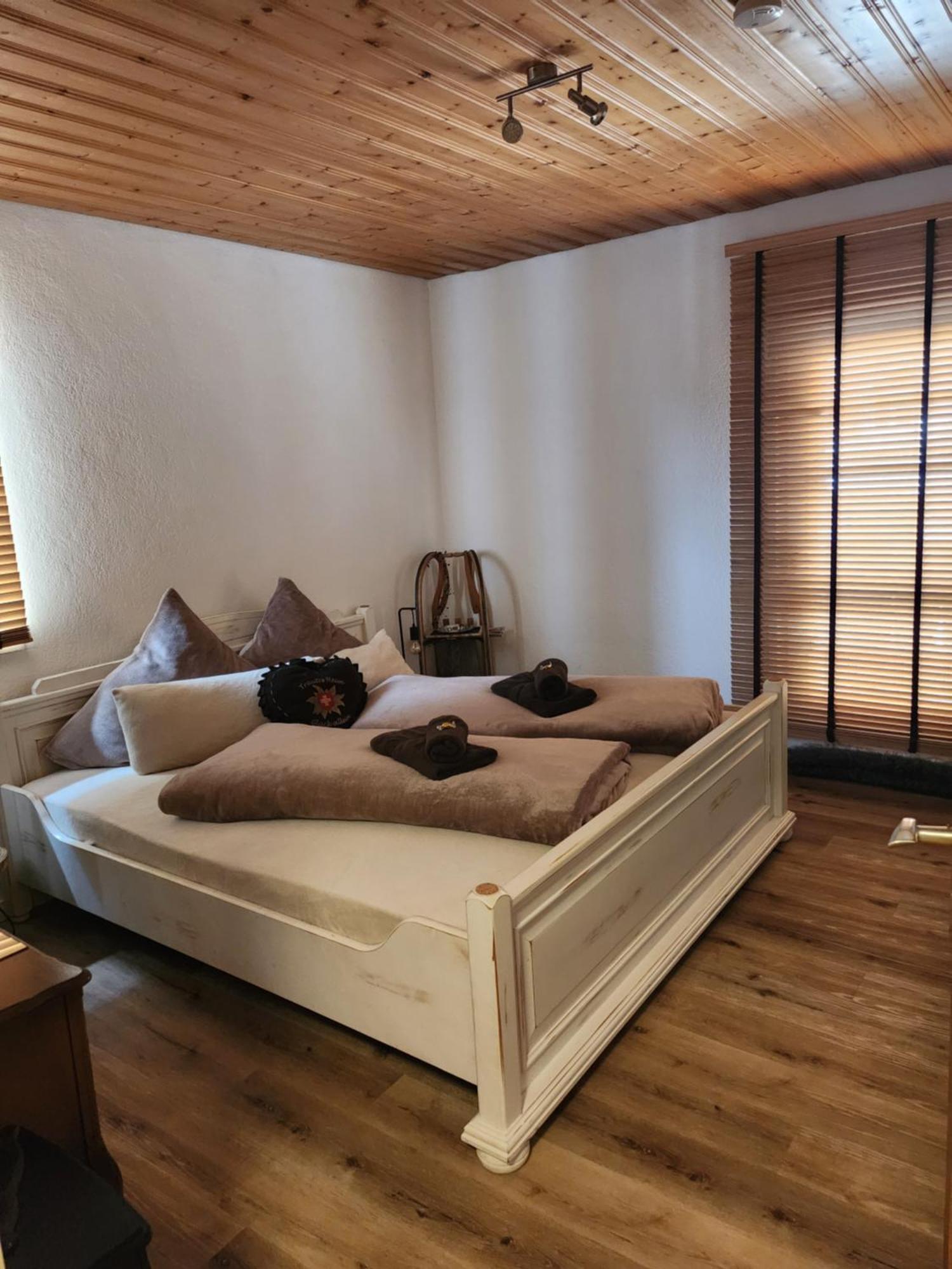 Gaestehaus Susanne オーバーシュタウフェン エクステリア 写真