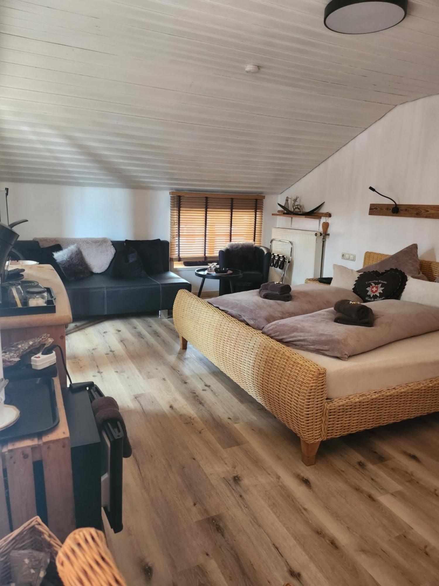 Gaestehaus Susanne オーバーシュタウフェン エクステリア 写真